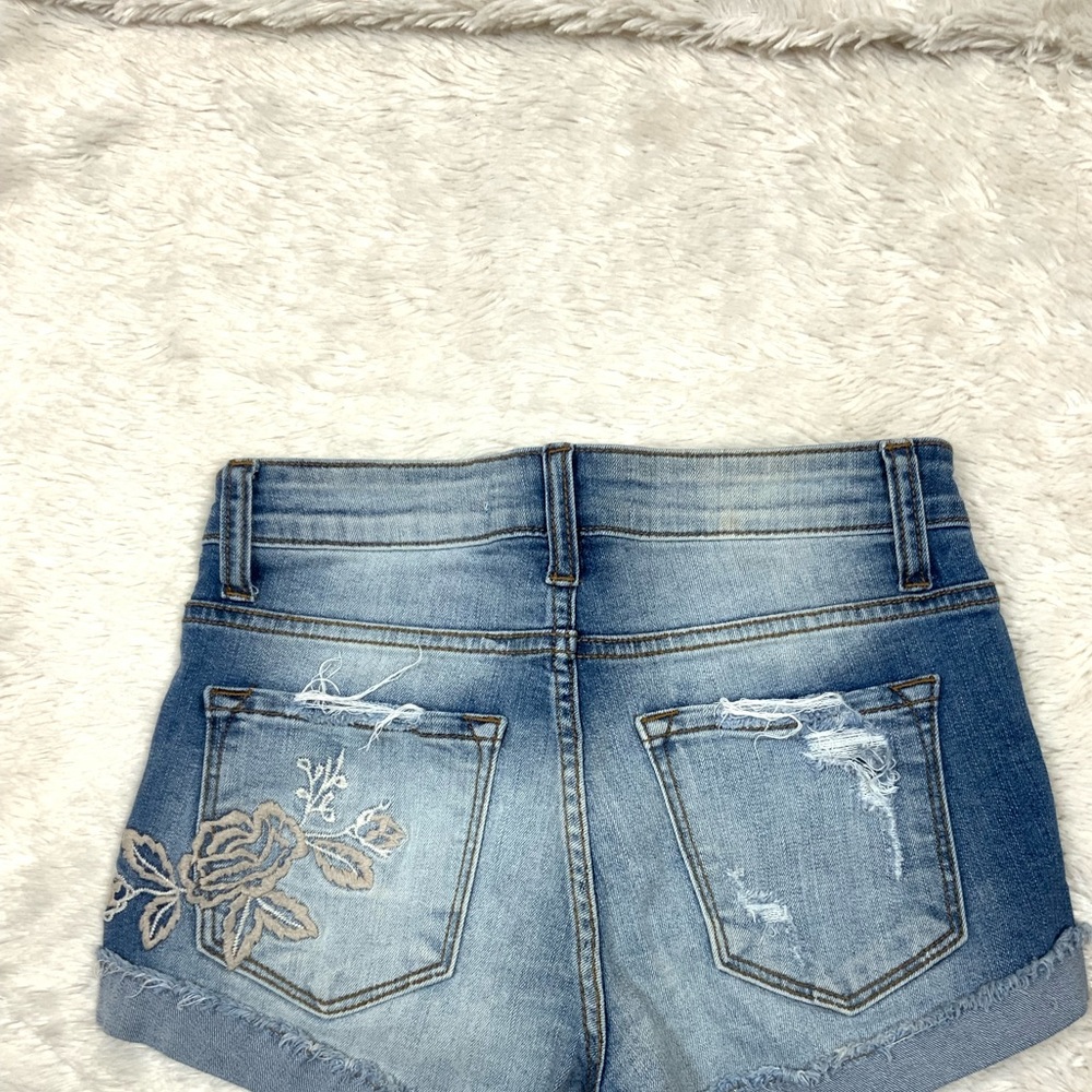 KanCan denim shorts - Picture 5 of 8